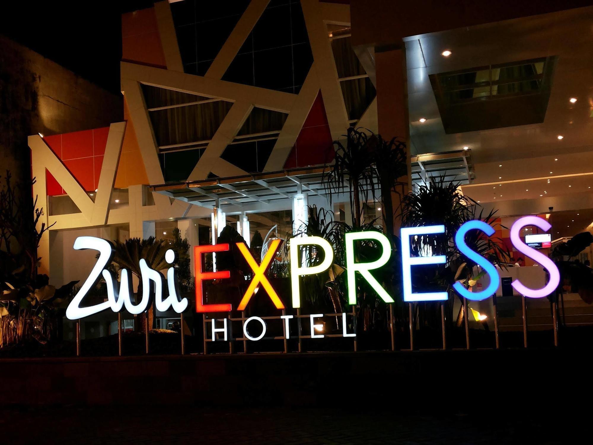Hotel Zuri Express Mangga Dua Jakarta Exteriér fotografie