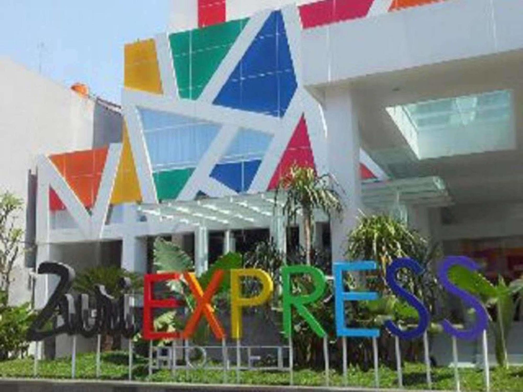 Hotel Zuri Express Mangga Dua Jakarta Exteriér fotografie